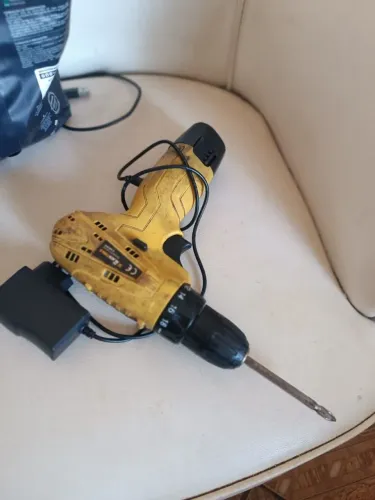  Furadeira $169 parafusadeira $189 funciona perfeitamente