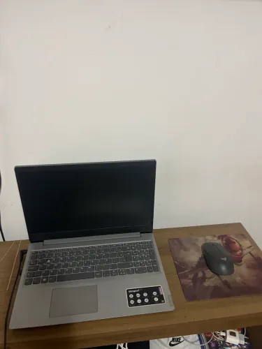 Notebook Lenovo S145