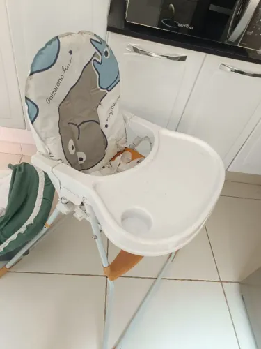 Cadeirinha de alimentação