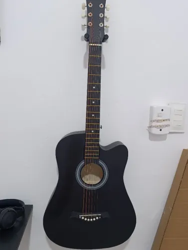 Violão novo
