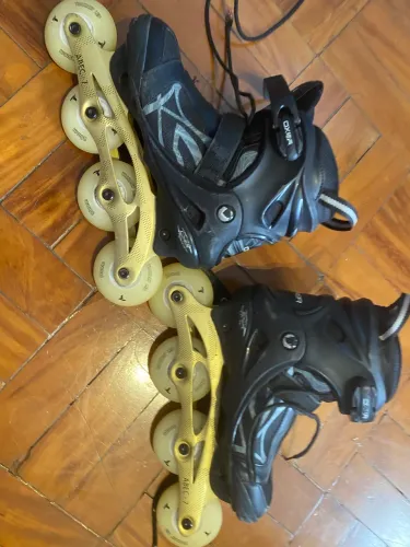Patins Inline Oxer Fitness Tam. 36, Rodas Traxart LED 80mm, Chassi de Alumínio