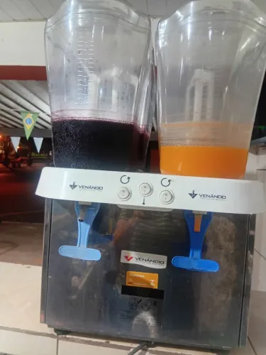 Vende-se refresqueira 