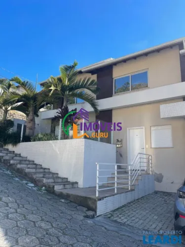 APARTAMENTO - TRINDADE - SC