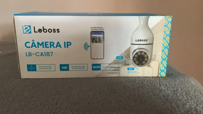 CAMERA IP. VISÃO NOTURNA/360 GRAUS/AUDIO INTEGRADO/ CONTROLE DIRETO DO SEU CELULAR 