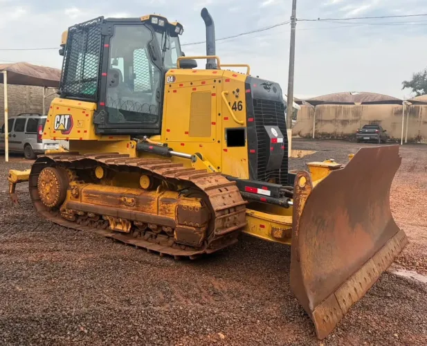 Trator Esteira Cat 2022 a Venda