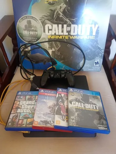PS4 Slim 500GB completo na caixa + Controle e 4 jogos