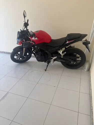 CB 500F, MODELO 2023  
