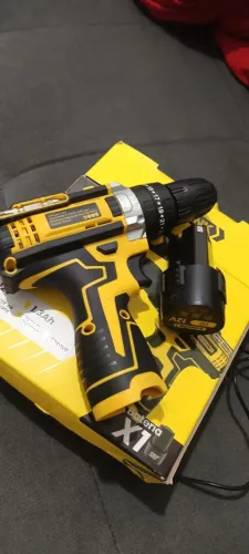 Vende-se parafusadeira 12V
