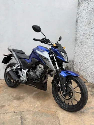 Cb Twister 300f 2025