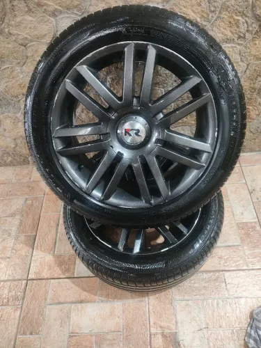 Roda aro 17 universal com pneu Michelin