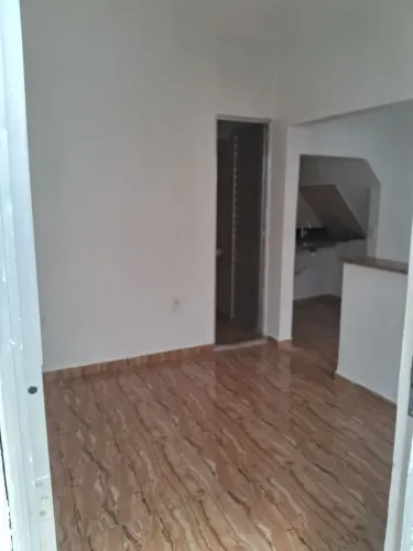 Alugo kitinet em Taquara ll