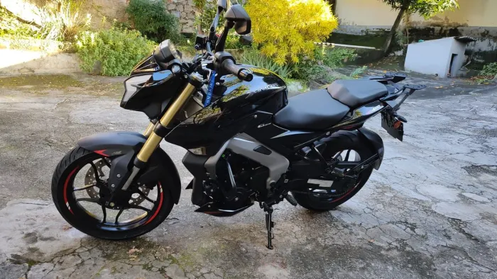 Dominar NS400Z 2026. Pronta para Viajens, 6 meses de uso. todos os acessórios instalados.