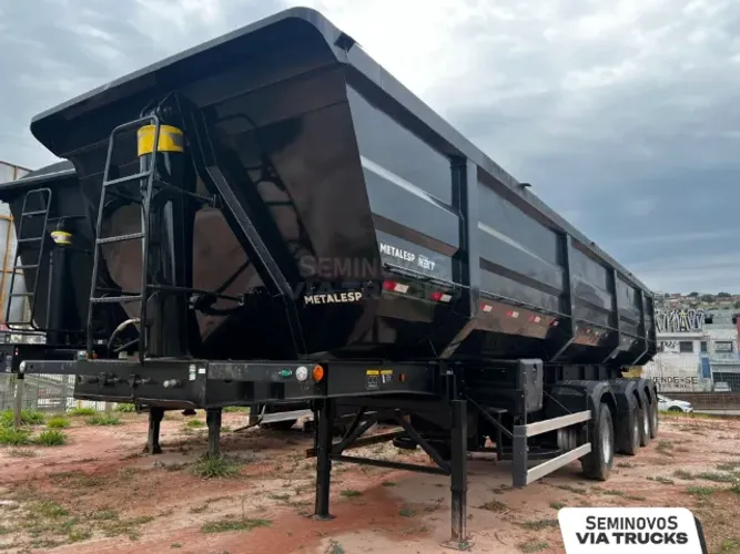 SEMIREBOQUE BASCULANTE METALESP 4 EIXOS - 2024/2025