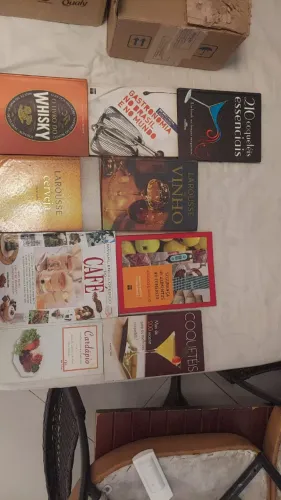 Lote 55 Livros Gastronomia, Enologia, Gestão de Restaurantes e Bares
