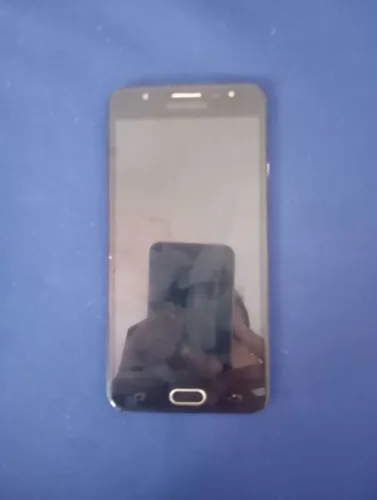 2 Celulares pra venda.