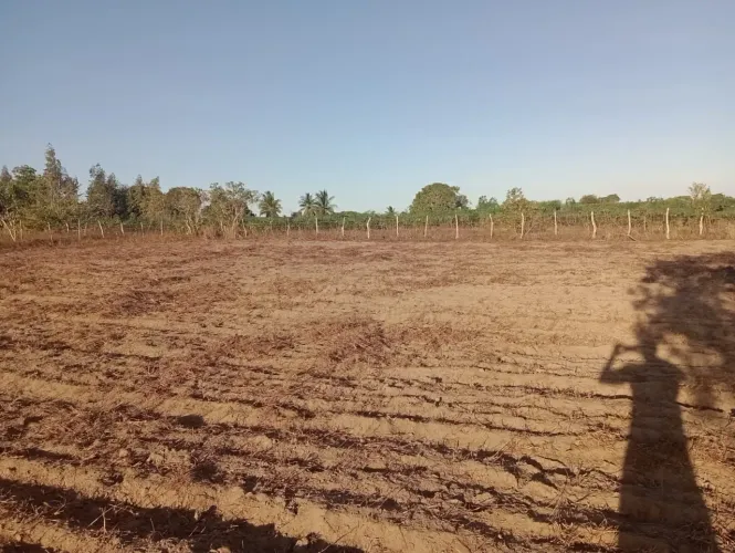 Terreno barato no Povoado 7 casas