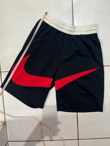 Bermuda nike big swoosh