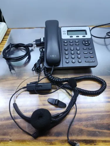 Telefone VoIP Grandstream GXP1625 c/ PoE - Semi-Novo