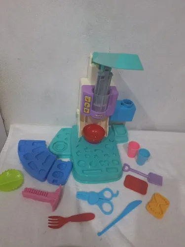 Combo brinquedo sorveteria de massinha playdooh 