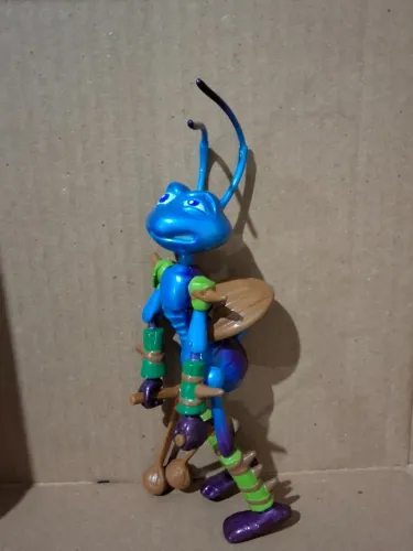 Figura personagem Flik, vestido como guerreiro, Vida de Inseto Disney Pixar