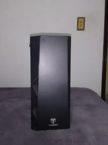 Computador Desktop Intel i3, 8 RAM, SSD 220Gb, Monitor Dell 17', Mouse, Teclado