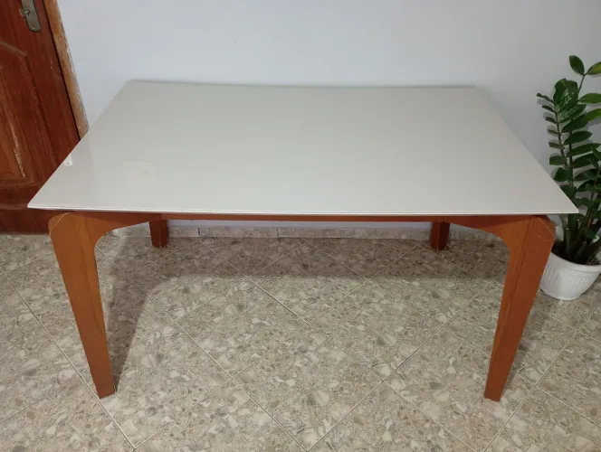 Mesa de 6 lugares