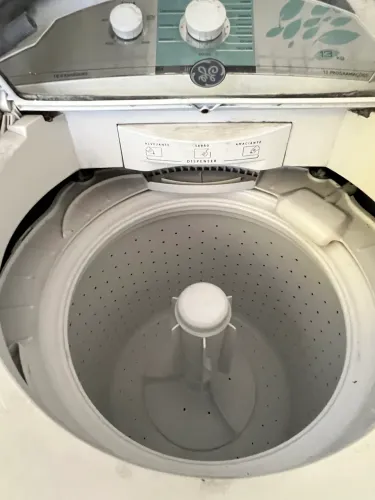 Máquina de lavar GE 13kg