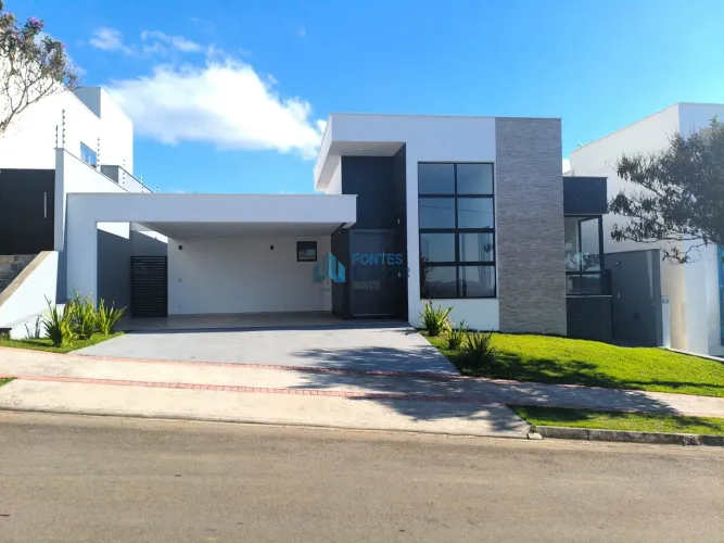 Casa linear com 3 suítes (sendo 1 master), à venda no Condomínio Residencial Alvim - Juiz