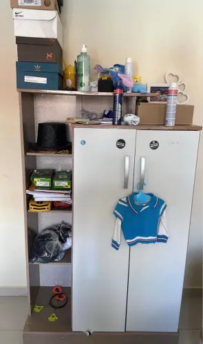 Guarda Roupa com 2 portas e nichos