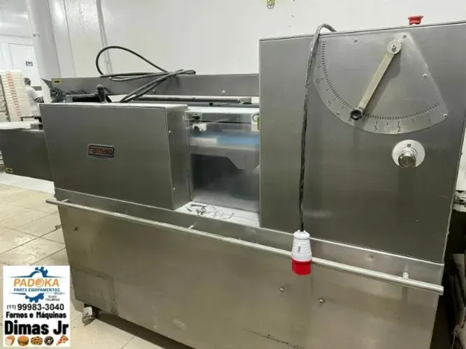 Máquina Progresso Famaq Eco, Conjunto Grupo Automático para pães "GA-500 Progresso".