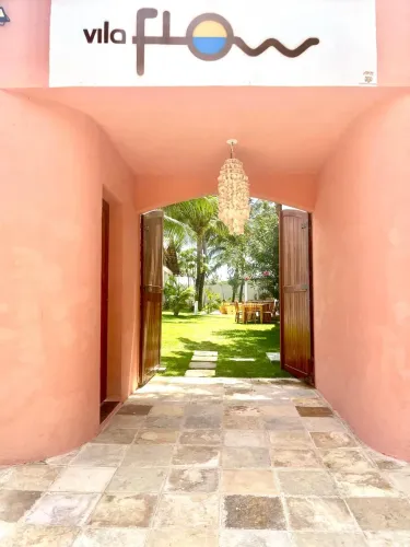INVESTIDORES EXCELENTE OPORTUNIDADE! Pousada Vila Flow, bem localizada próx. à praia, toda