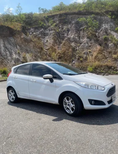 Ford Fiesta 1.5 16V Flex Mec. 5P 2014
