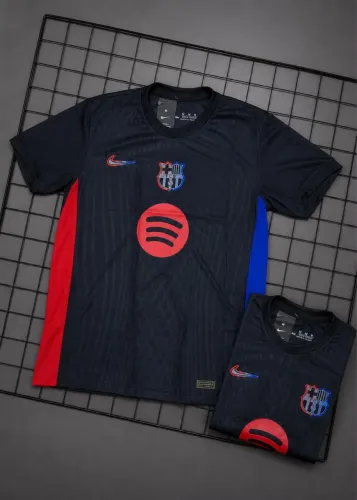 Vende-se camisa de time Barcelona perfeitas para jogar bola, treinar e etc