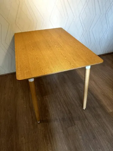 Mesa de Jantar (120 x 80 cm)
