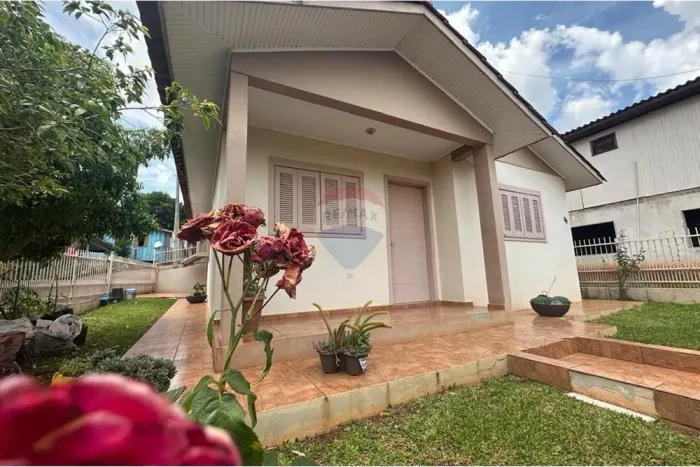 Casa de em Três Palmeiras, RS - Oportunidade Única