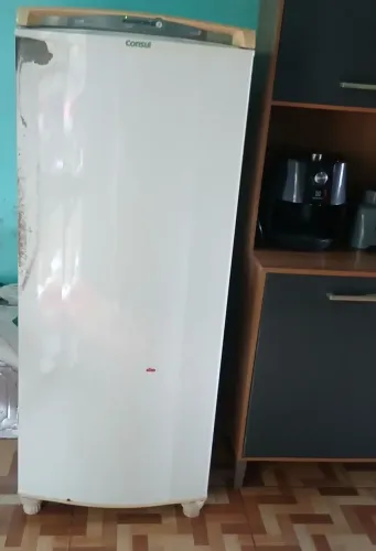 Vendo esta geladeira 