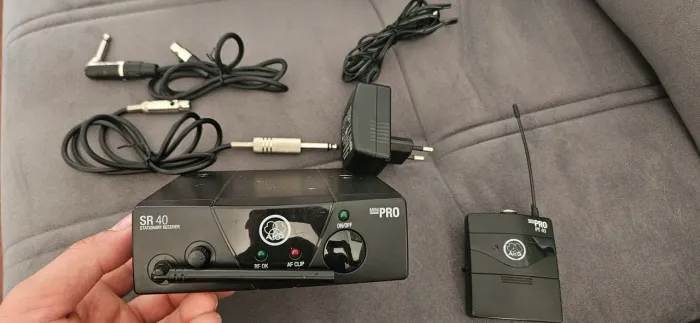 Transmissor sem fio AKG