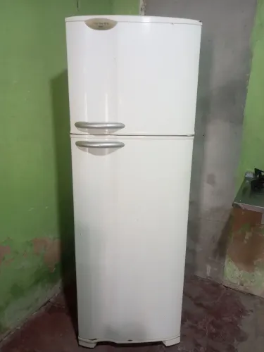 Geladeira Frost Free DF37