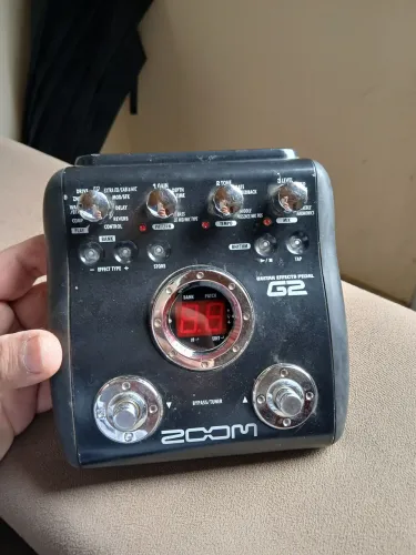 Pedaleira Guitarra Zoom G2 - Funcionando 100% (Preço de Desapego)