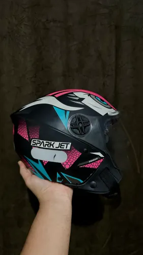 Capacete