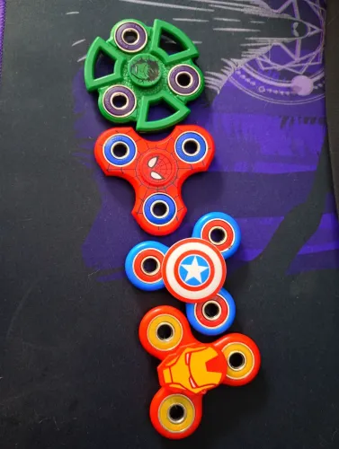 fidget spinner dos vingadores