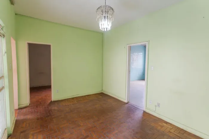 Casa à Venda - Concórdia, 4 Quartos, 365 m2