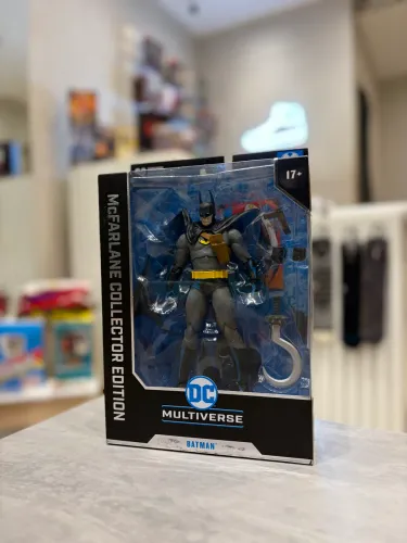 Boneco Batman McFarlane DC Multiverse Collector Edition 17+ Lacrado