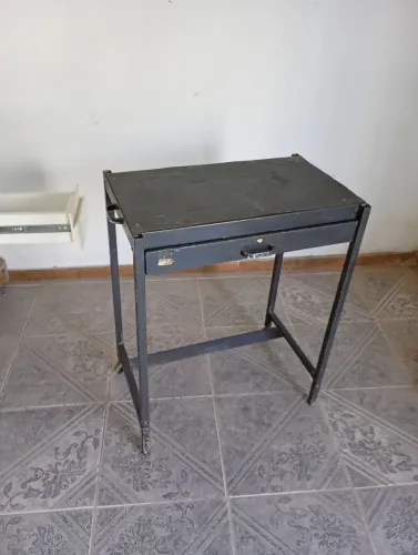 BANCADA PARA FERRAMENTAS COM RODAS