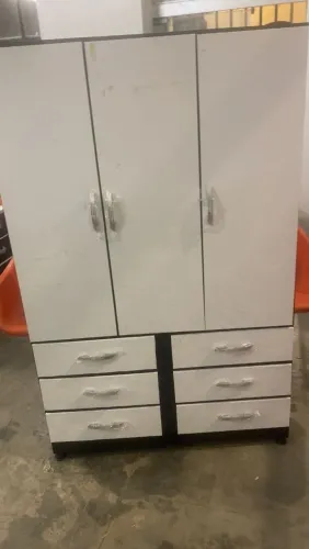 Vendo Guarda roupa direto da fabrica