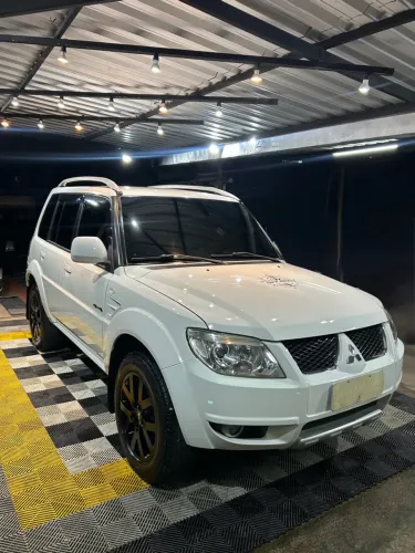 Mitsubishi Pajero TR4 2.0/ 2.0 Flex 16V 4X4 Aut. 2013