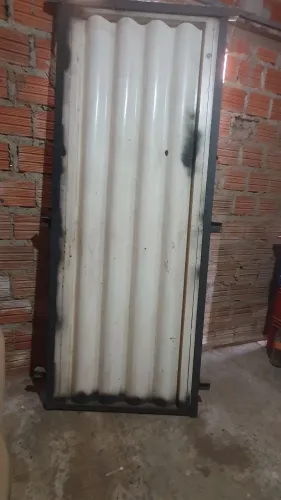 Porta de chapa galvanizada
