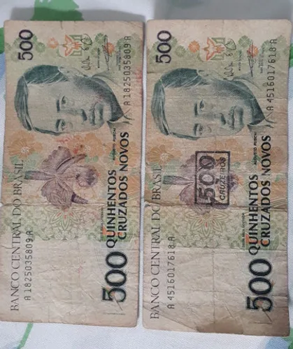 Duas cédulas de 500 cruzados novos com carimbo ( Valor pela dupla)