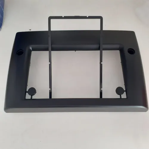 Moldura 2 din:p/ Fiat stilo. Preta. Nova. R$ 100,00. Instalada.