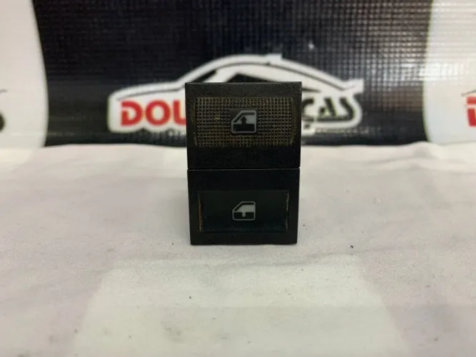 Botão Vidro Elétrico Painel Gol G3 1999 2006 377959855c